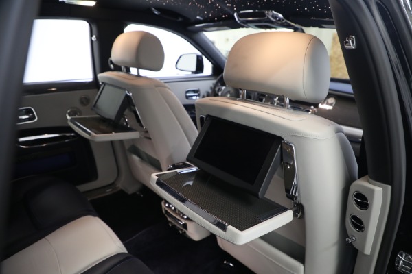 Used 2019 Rolls-Royce Black Badge Ghost for sale $225,900 at Rolls-Royce Motor Cars Greenwich in Greenwich CT 06830 28
