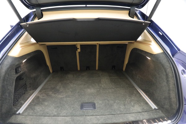 Used 2023 Bentley Bentayga V8 for sale $183,900 at Rolls-Royce Motor Cars Greenwich in Greenwich CT 06830 24