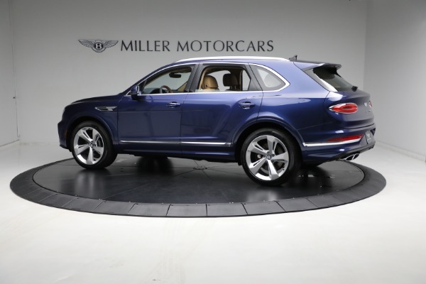 New 2023 Bentley Bentayga V8 for sale $238,450 at Rolls-Royce Motor Cars Greenwich in Greenwich CT 06830 3