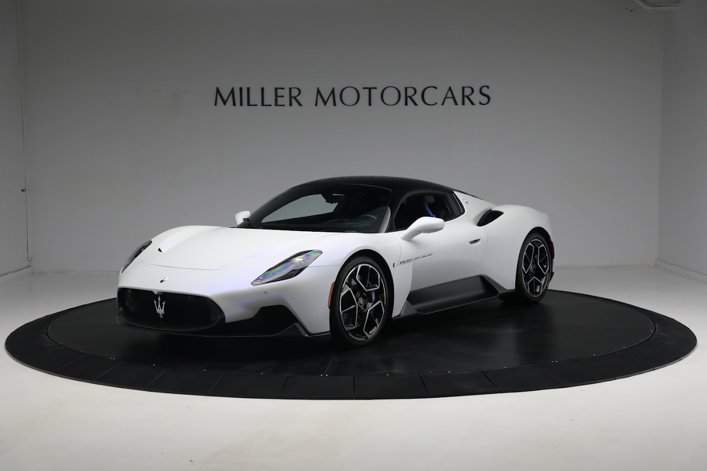 Used 2022 Maserati MC20 for sale $194,900 at Rolls-Royce Motor Cars Greenwich in Greenwich CT 06830 1