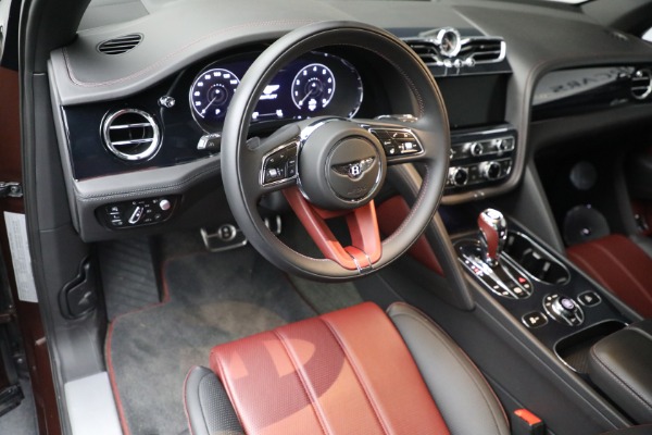 Used 2023 Bentley Bentayga EWB Azure V8 for sale $264,900 at Rolls-Royce Motor Cars Greenwich in Greenwich CT 06830 24