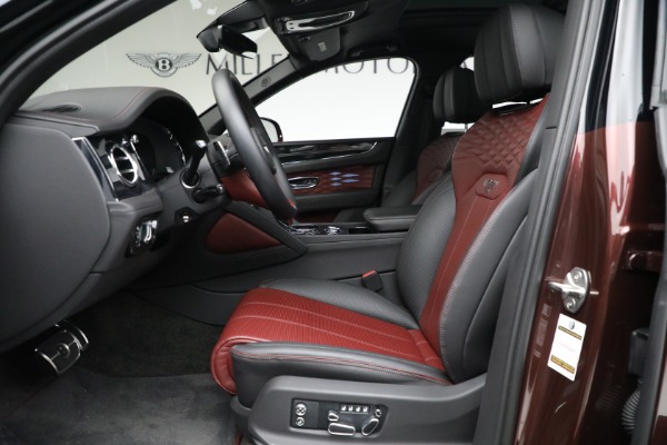 Used 2023 Bentley Bentayga EWB Azure V8 for sale $264,900 at Rolls-Royce Motor Cars Greenwich in Greenwich CT 06830 25
