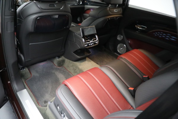 Used 2023 Bentley Bentayga EWB Azure V8 for sale $264,900 at Rolls-Royce Motor Cars Greenwich in Greenwich CT 06830 28