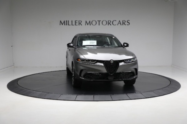 New 2024 Alfa Romeo Tonale Veloce for sale Sold at Rolls-Royce Motor Cars Greenwich in Greenwich CT 06830 23
