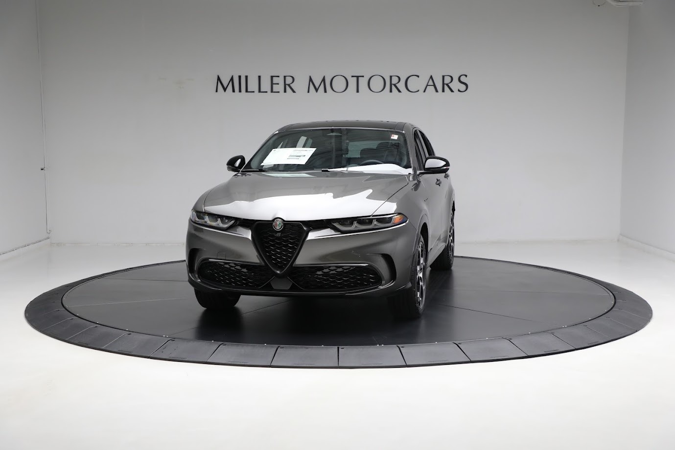 New 2024 Alfa Romeo Tonale Veloce for sale $55,800 at Rolls-Royce Motor Cars Greenwich in Greenwich CT 06830 1