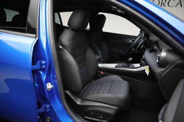 New 2024 Alfa Romeo Tonale Ti for sale Sold at Rolls-Royce Motor Cars Greenwich in Greenwich CT 06830 28