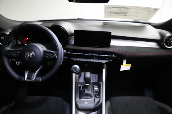 Used 2024 Alfa Romeo Tonale Veloce for sale $28,900 at Rolls-Royce Motor Cars Greenwich in Greenwich CT 06830 28
