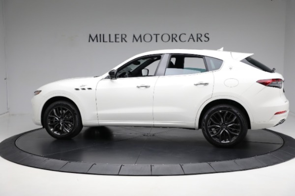 New 2024 Maserati Levante GT for sale Sold at Rolls-Royce Motor Cars Greenwich in Greenwich CT 06830 8