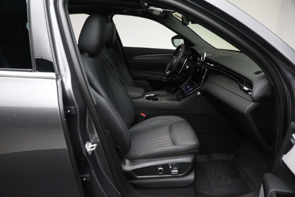 New 2024 Maserati Grecale GT for sale Sold at Rolls-Royce Motor Cars Greenwich in Greenwich CT 06830 28