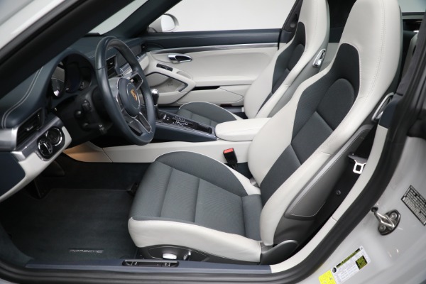 Used 2019 Porsche 911 Targa 4S for sale $149,900 at Rolls-Royce Motor Cars Greenwich in Greenwich CT 06830 21