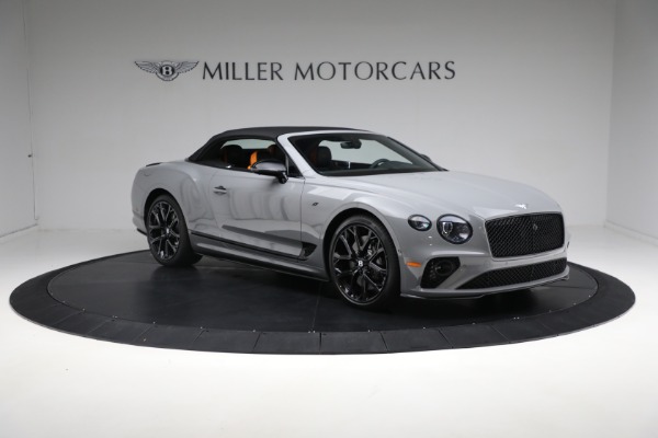 New 2024 Bentley Continental GTC S V8 for sale $402,470 at Rolls-Royce Motor Cars Greenwich in Greenwich CT 06830 24