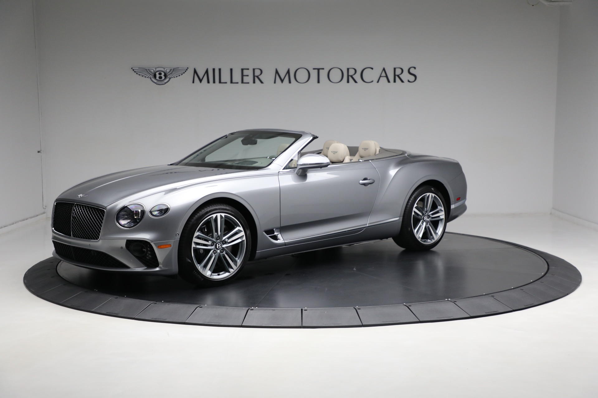 New 2024 Bentley Continental GTC V8 for sale $305,645 at Rolls-Royce Motor Cars Greenwich in Greenwich CT 06830 1