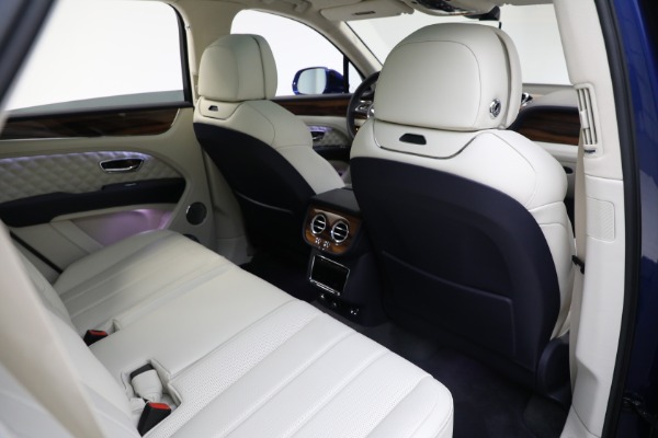 New 2023 Bentley Bentayga Azure Hybrid for sale $224,900 at Rolls-Royce Motor Cars Greenwich in Greenwich CT 06830 22
