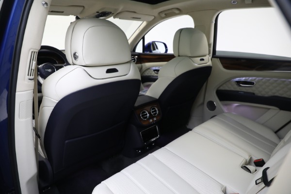 New 2023 Bentley Bentayga Azure Hybrid for sale $224,900 at Rolls-Royce Motor Cars Greenwich in Greenwich CT 06830 26