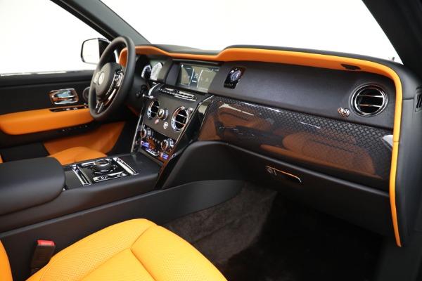 New 2024 Rolls-Royce Black Badge Cullinan for sale Sold at Rolls-Royce Motor Cars Greenwich in Greenwich CT 06830 28