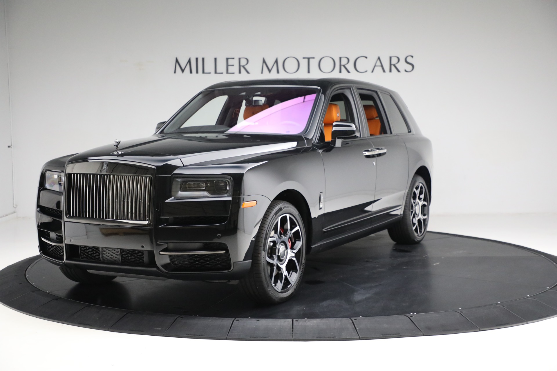 New 2024 Rolls-Royce Black Badge Cullinan for sale $497,075 at Rolls-Royce Motor Cars Greenwich in Greenwich CT 06830 1