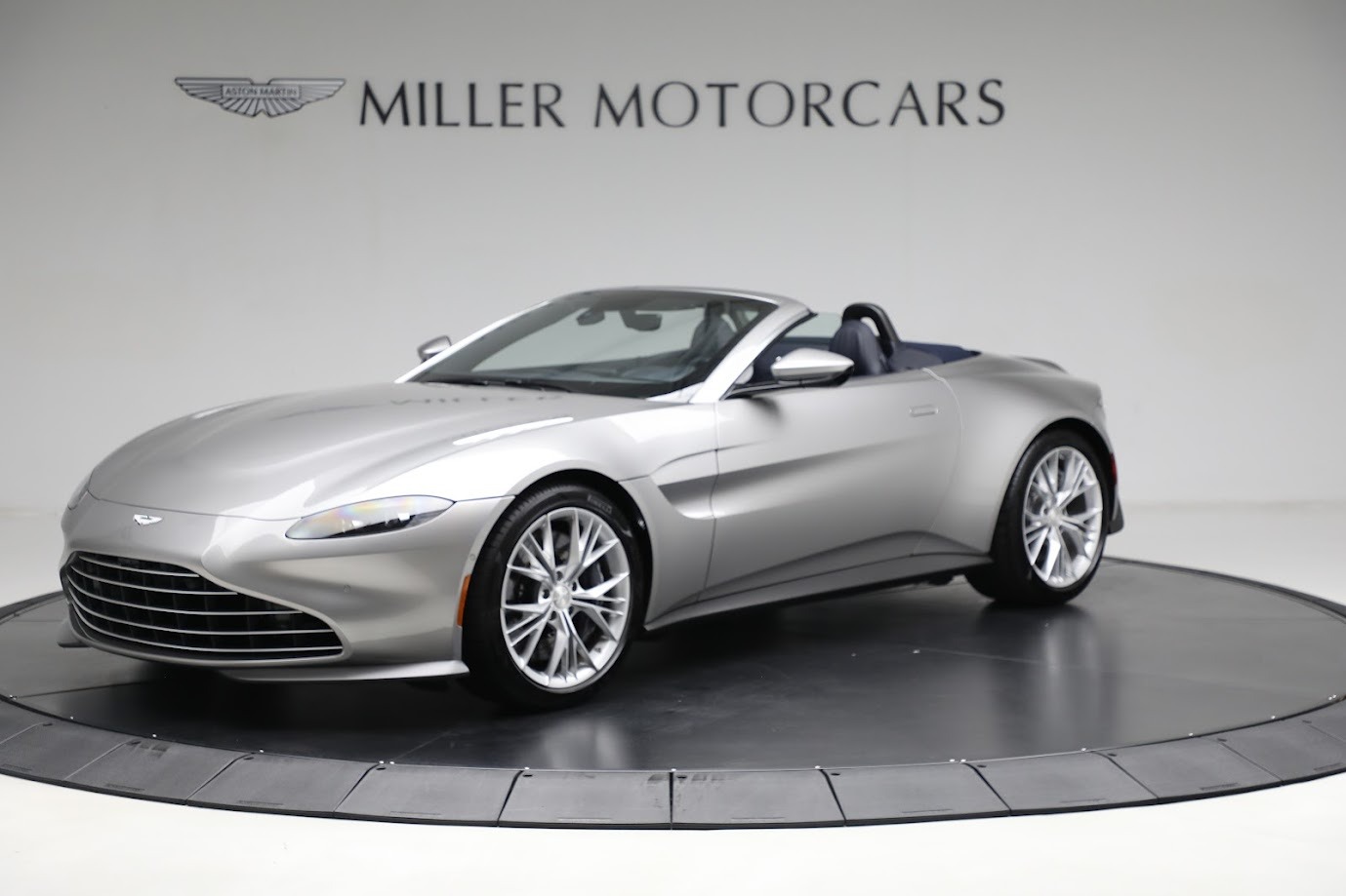 Used 2022 Aston Martin Vantage for sale $145,900 at Rolls-Royce Motor Cars Greenwich in Greenwich CT 06830 1