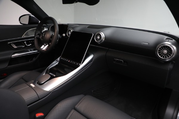 Used 2023 Mercedes-Benz SL-Class AMG SL 43 for sale Sold at Rolls-Royce Motor Cars Greenwich in Greenwich CT 06830 24