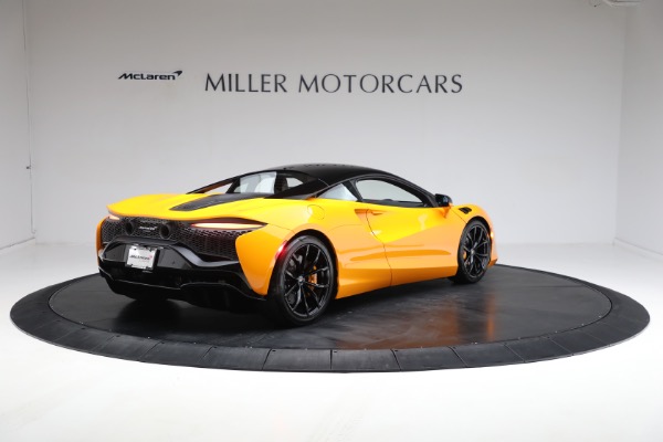 New 2024 McLaren Artura Performance for sale $278,733 at Rolls-Royce Motor Cars Greenwich in Greenwich CT 06830 10