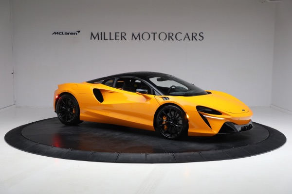 New 2024 McLaren Artura Performance for sale $278,733 at Rolls-Royce Motor Cars Greenwich in Greenwich CT 06830 13