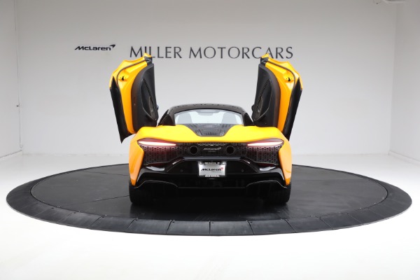 New 2024 McLaren Artura Performance for sale $278,233 at Rolls-Royce Motor Cars Greenwich in Greenwich CT 06830 19