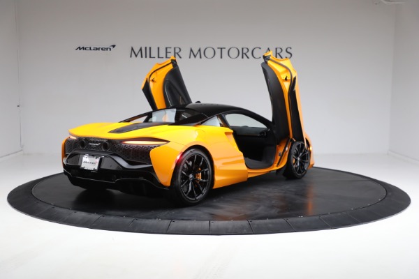 New 2024 McLaren Artura Performance for sale Sold at Rolls-Royce Motor Cars Greenwich in Greenwich CT 06830 20