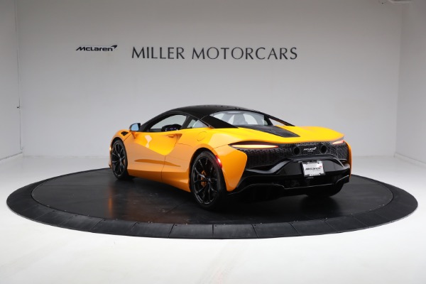 New 2024 McLaren Artura Performance for sale $278,233 at Rolls-Royce Motor Cars Greenwich in Greenwich CT 06830 6