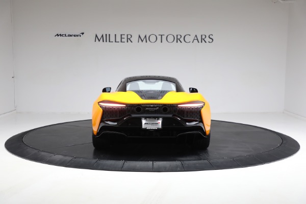 New 2024 McLaren Artura Performance for sale $278,233 at Rolls-Royce Motor Cars Greenwich in Greenwich CT 06830 8