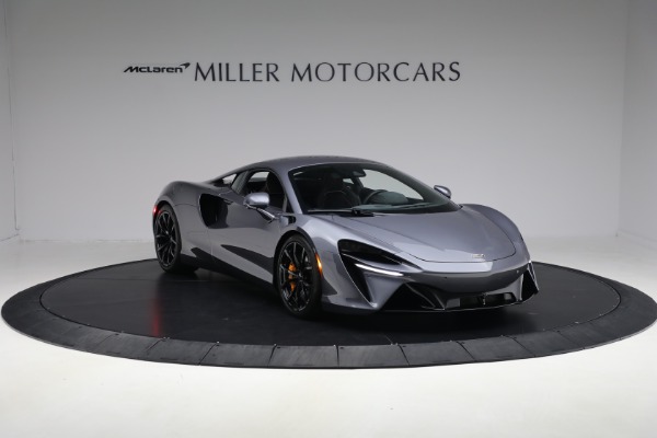 Used 2024 McLaren Artura Performance for sale $185,900 at Rolls-Royce Motor Cars Greenwich in Greenwich CT 06830 11