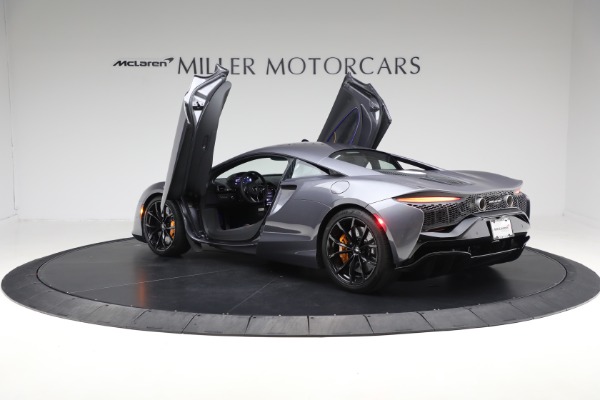 Used 2024 McLaren Artura Performance for sale $185,900 at Rolls-Royce Motor Cars Greenwich in Greenwich CT 06830 16