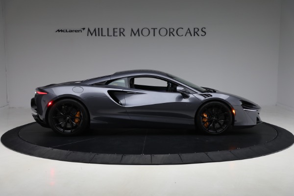 Used 2024 McLaren Artura Performance for sale $185,900 at Rolls-Royce Motor Cars Greenwich in Greenwich CT 06830 9