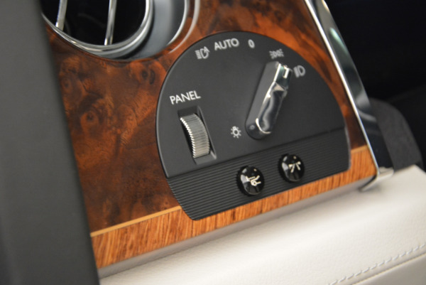 Used 2013 Rolls-Royce Ghost for sale Sold at Rolls-Royce Motor Cars Greenwich in Greenwich CT 06830 27