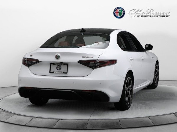 New 2024 Alfa Romeo Giulia Veloce for sale $55,985 at Rolls-Royce Motor Cars Greenwich in Greenwich CT 06830 13