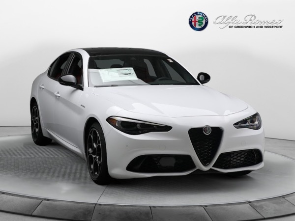 New 2024 Alfa Romeo Giulia Veloce for sale $55,985 at Rolls-Royce Motor Cars Greenwich in Greenwich CT 06830 19