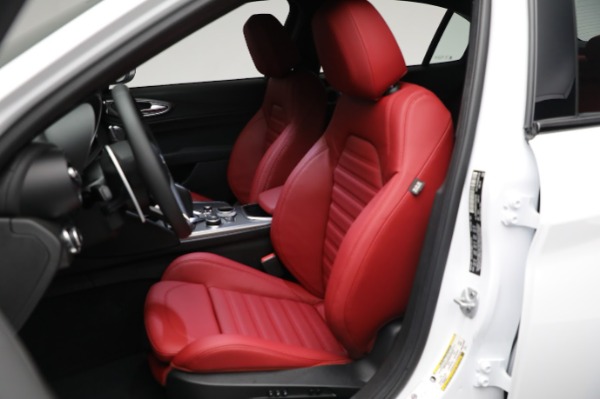 New 2024 Alfa Romeo Giulia Veloce for sale Sold at Rolls-Royce Motor Cars Greenwich in Greenwich CT 06830 22