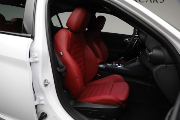 New 2024 Alfa Romeo Giulia Veloce for sale Sold at Rolls-Royce Motor Cars Greenwich in Greenwich CT 06830 27