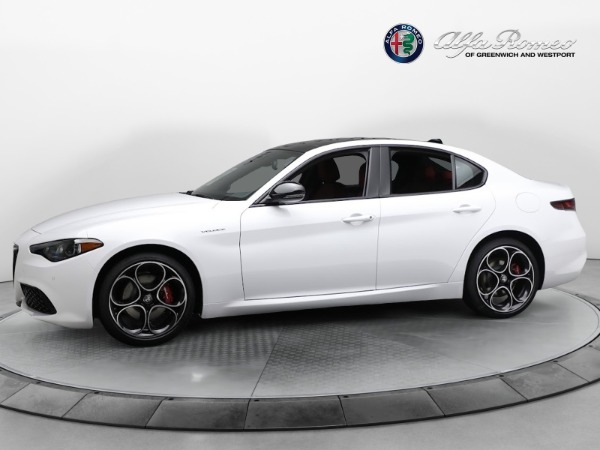 New 2024 Alfa Romeo Giulia Veloce for sale $55,985 at Rolls-Royce Motor Cars Greenwich in Greenwich CT 06830 6