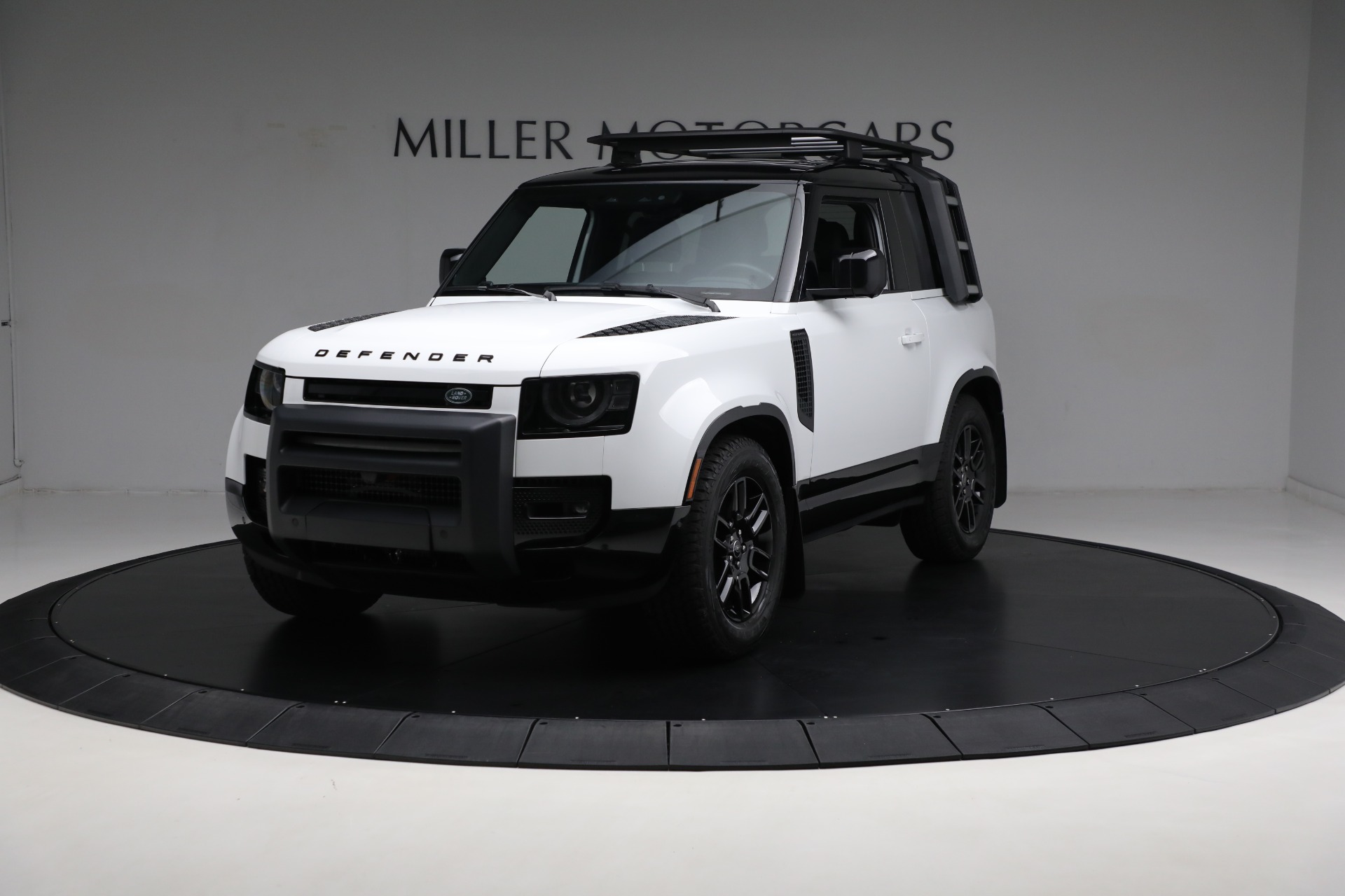 Used 2023 Land Rover Defender 90 X-Dynamic SE for sale Sold at Rolls-Royce Motor Cars Greenwich in Greenwich CT 06830 1