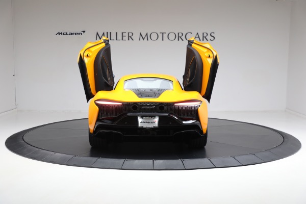 New 2024 McLaren Artura for sale Sold at Rolls-Royce Motor Cars Greenwich in Greenwich CT 06830 16