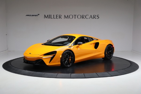 New 2024 McLaren Artura for sale $276,833 at Rolls-Royce Motor Cars Greenwich in Greenwich CT 06830 2