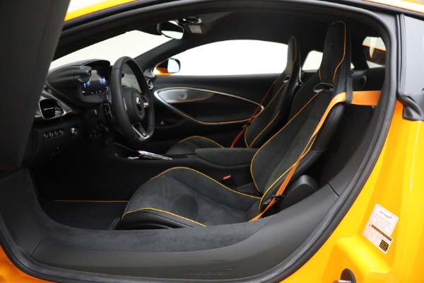 New 2024 McLaren Artura for sale $276,833 at Rolls-Royce Motor Cars Greenwich in Greenwich CT 06830 26