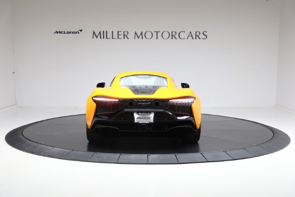 New 2024 McLaren Artura for sale $276,833 at Rolls-Royce Motor Cars Greenwich in Greenwich CT 06830 6