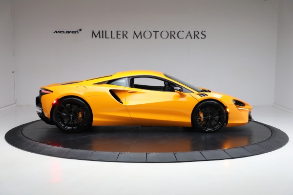 New 2024 McLaren Artura for sale $276,833 at Rolls-Royce Motor Cars Greenwich in Greenwich CT 06830 9