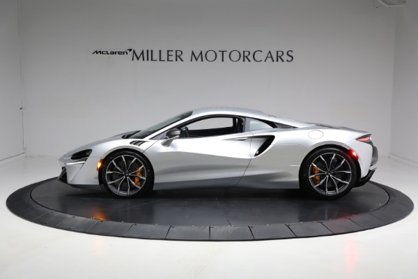 New 2024 McLaren Artura TechLux for sale $291,233 at Rolls-Royce Motor Cars Greenwich in Greenwich CT 06830 3