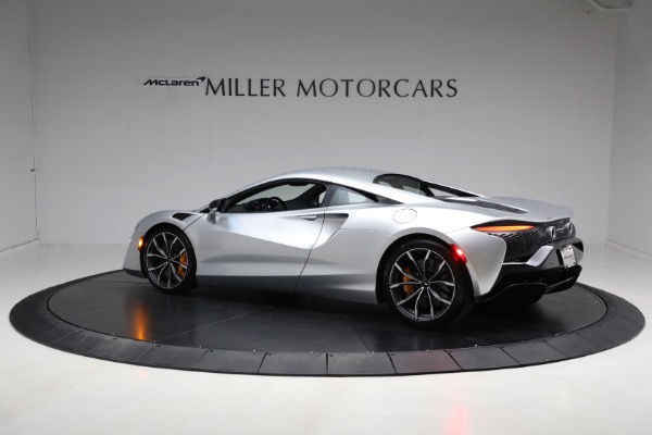 New 2024 McLaren Artura TechLux for sale $291,233 at Rolls-Royce Motor Cars Greenwich in Greenwich CT 06830 4