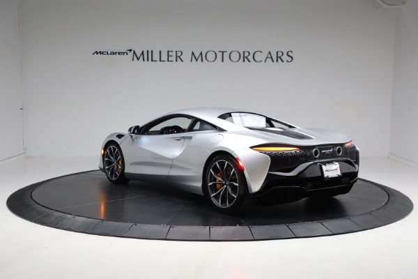 New 2024 McLaren Artura TechLux for sale $291,233 at Rolls-Royce Motor Cars Greenwich in Greenwich CT 06830 5