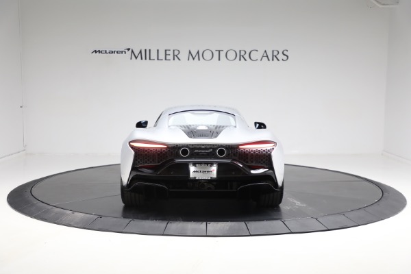 New 2024 McLaren Artura TechLux for sale $291,233 at Rolls-Royce Motor Cars Greenwich in Greenwich CT 06830 6