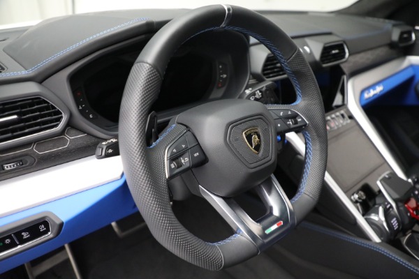 Used 2024 Lamborghini Urus S for sale $299,900 at Rolls-Royce Motor Cars Greenwich in Greenwich CT 06830 17
