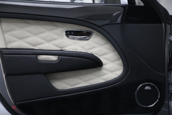 Used 2017 Bentley Mulsanne Speed for sale $159,900 at Rolls-Royce Motor Cars Greenwich in Greenwich CT 06830 19