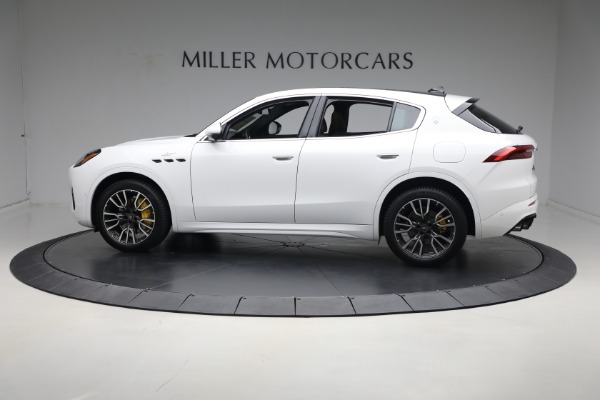 New 2024 Maserati Grecale GT for sale Sold at Rolls-Royce Motor Cars Greenwich in Greenwich CT 06830 8